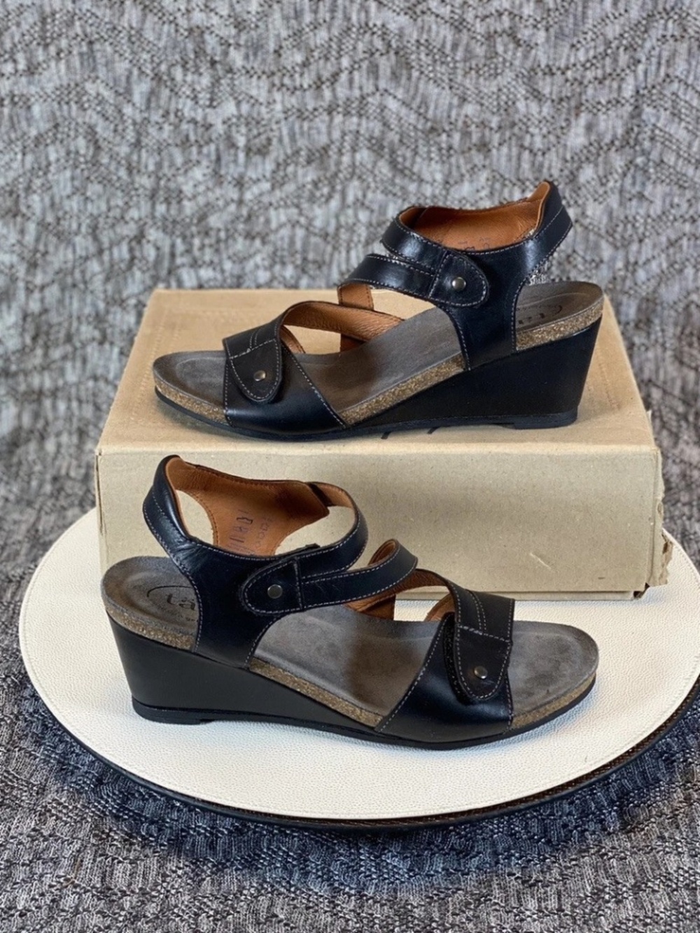 Taos Wizard Sandal Women's Size 39 Black